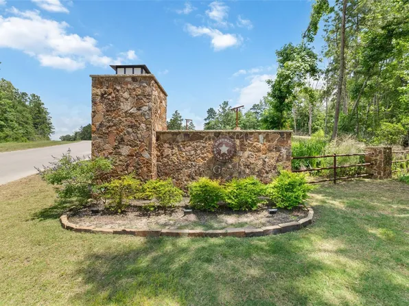 15981 Four Hills Rd, Willis, TX 77378