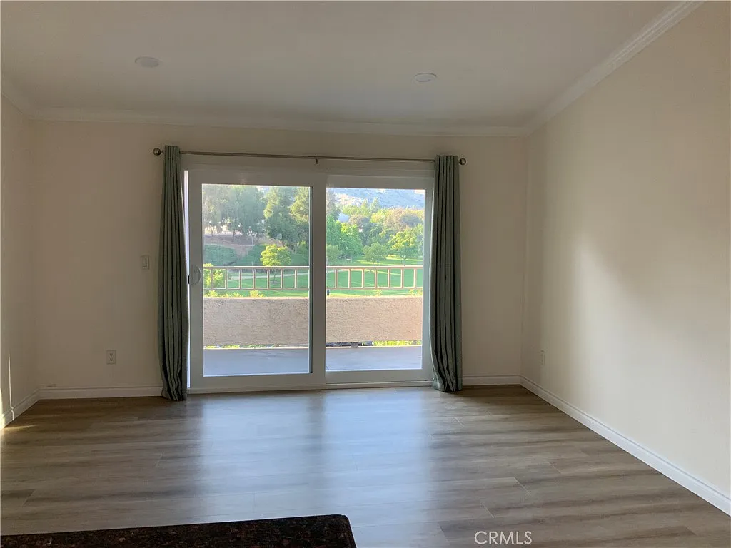 1 bed, 724 sqft, $2,200 — Photo 3