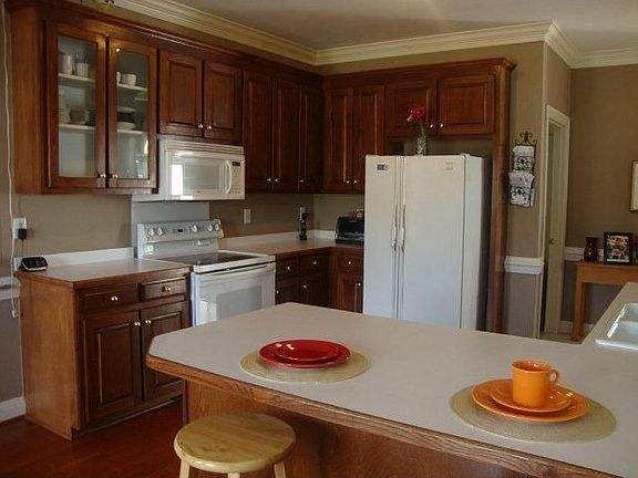 4th image of 8472 Carter Grove Dr