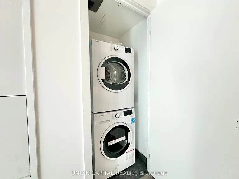 252 Church St #1110 — Photo 12