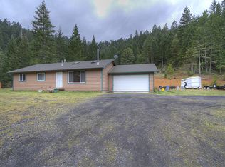 2573 Reeves Creek Rd, Selma, OR 97538