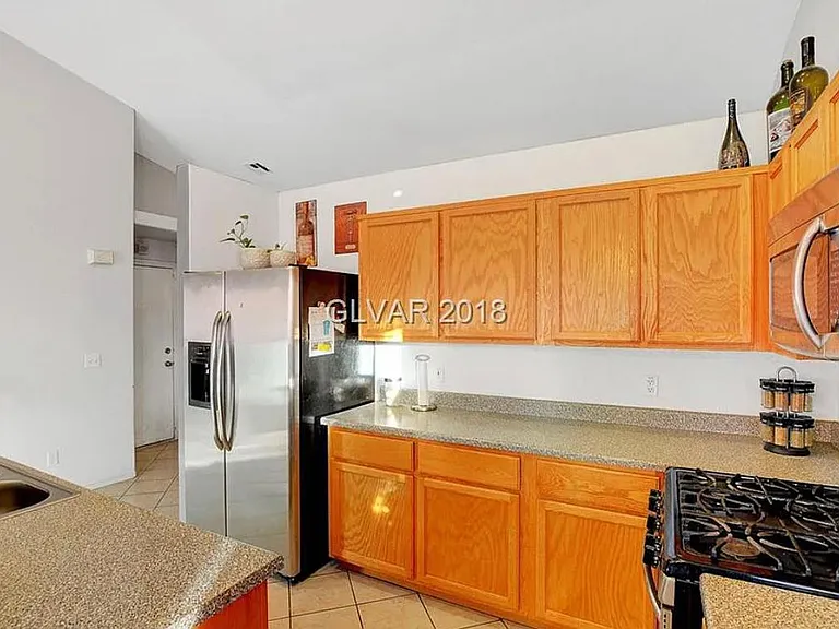 637 Turtleback Dr — Photo 12