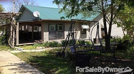 side view of back of house
