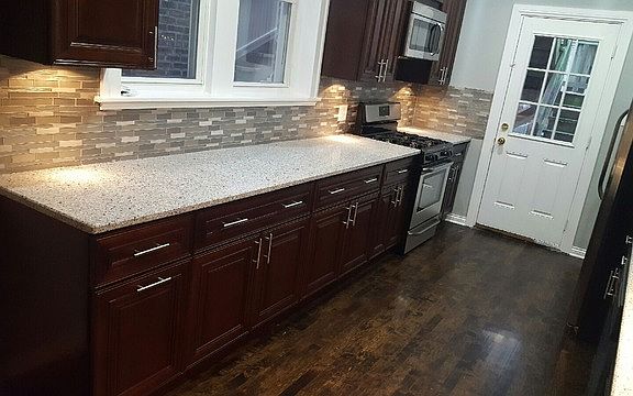 3rd image of 6418 N Leavitt St APT 1