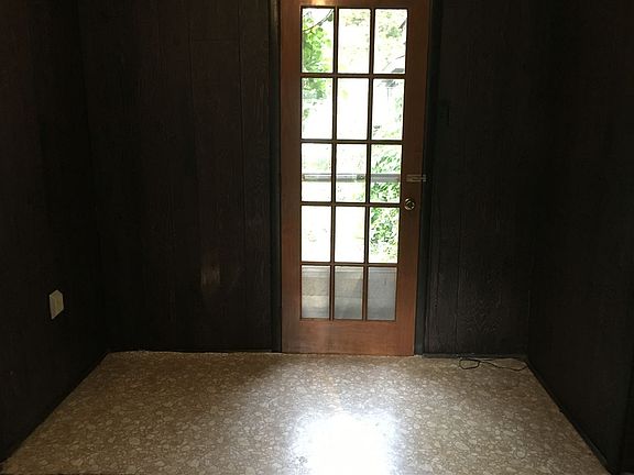 2nd image of 10973 Fairview Ave