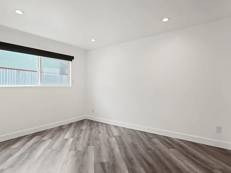6307 Elgin Street Apartments — Photo 17