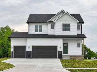 302 Springer Ct, Madrid, IA 50156