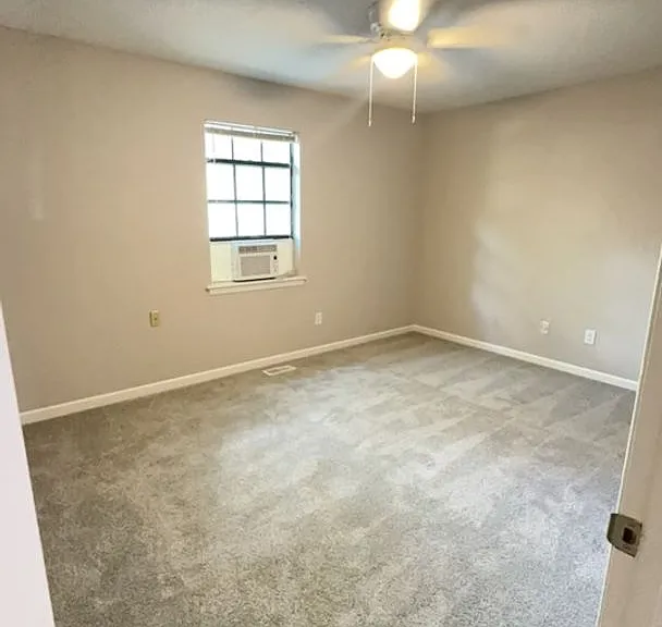 4 Bradley Ct — Photo 10