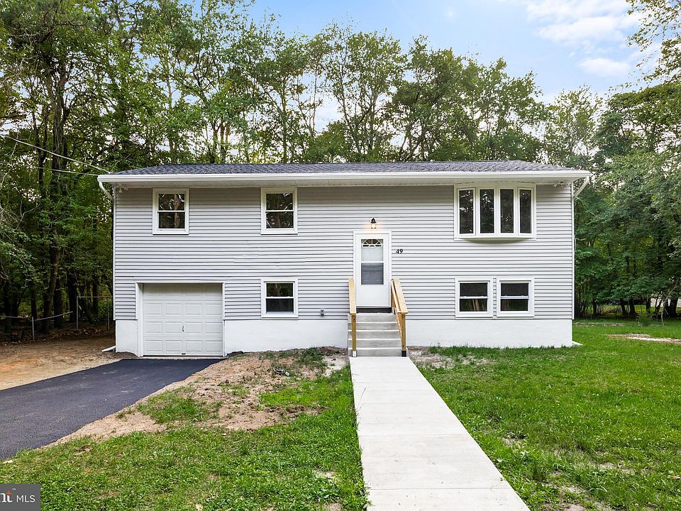 1st image of 49 Radcliff Ave