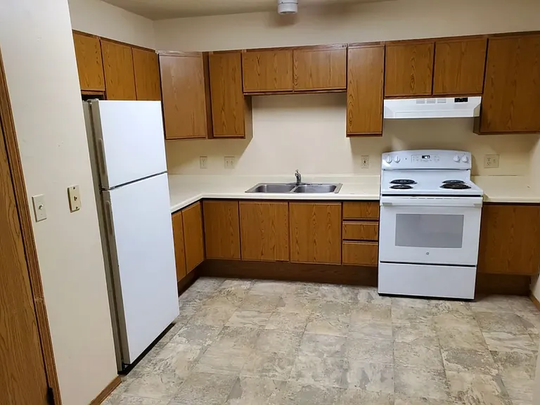 815 S Dousman St #7 — Photo 6