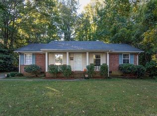 3724 Woodleaf Rd, Charlotte, NC 28205