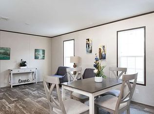 25 Bradley Ter, Portsmouth, RI 02871