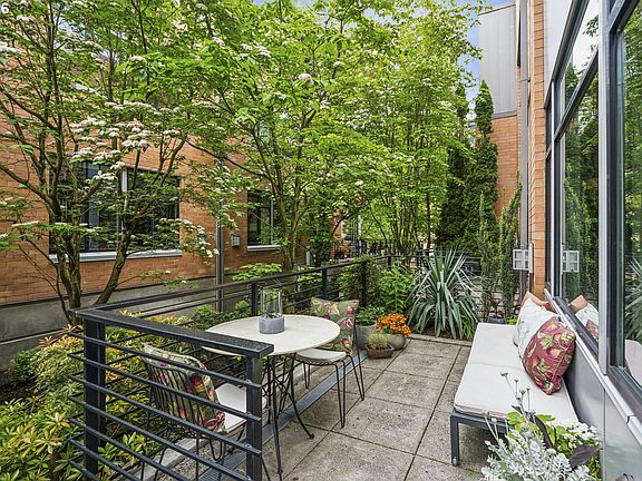 3rd image of 1672 NW Riverscape St