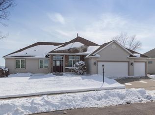 5168 Nicklaus Dr NW, Rochester, MN 55901