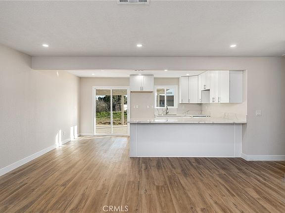 4th image of 20265 Woodward St