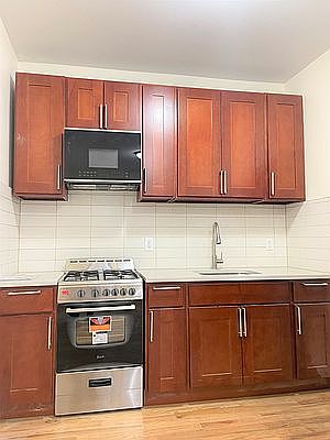 5th image of 105 Rockaway Pkwy #1R