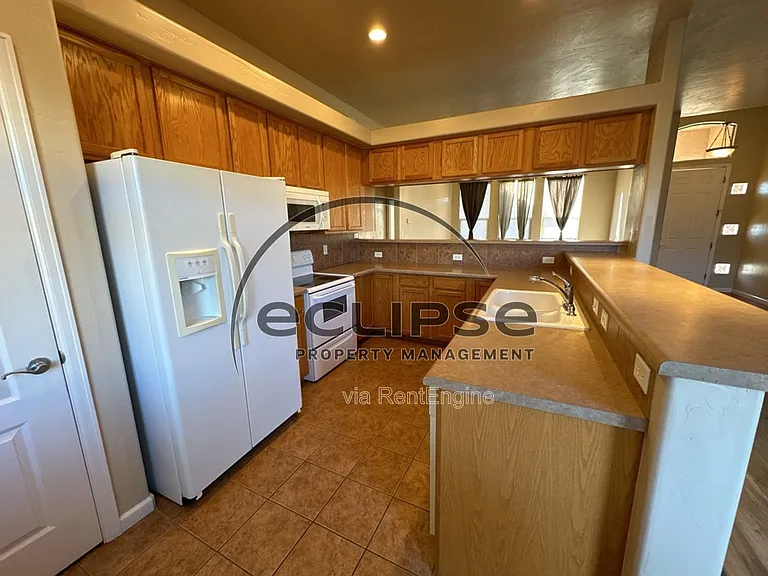 2508 Pierce Ave — Photo 5