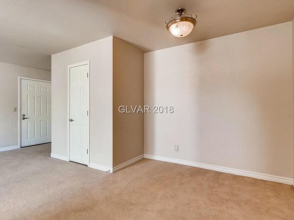4th image of 4450 Sandy River Dr Unit 100