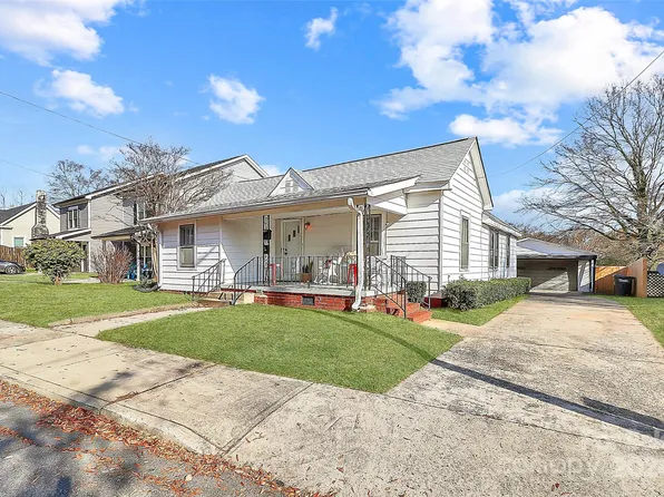 296 Vance Dr NE, Concord, NC 28025