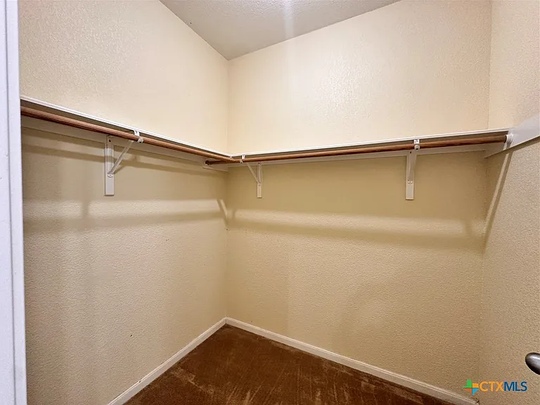 2050 Lisa Ln — Photo 16