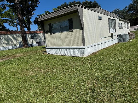 3rd image of 2990 Bradford St