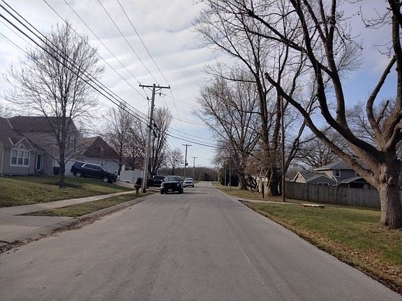 4th image of 5236 McCoy St