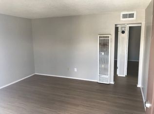 117 Woodrow Ave #C, Bakersfield, CA 93308