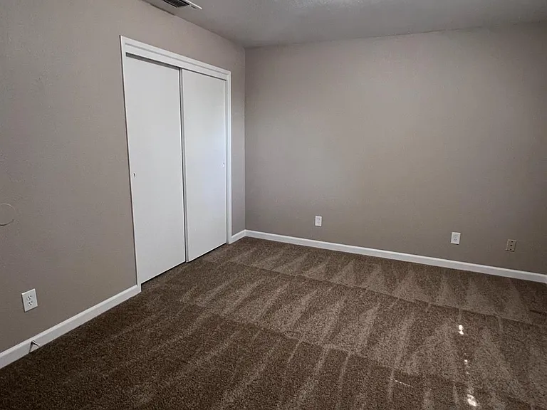 1262 N Marks Ave #109 — Photo 4