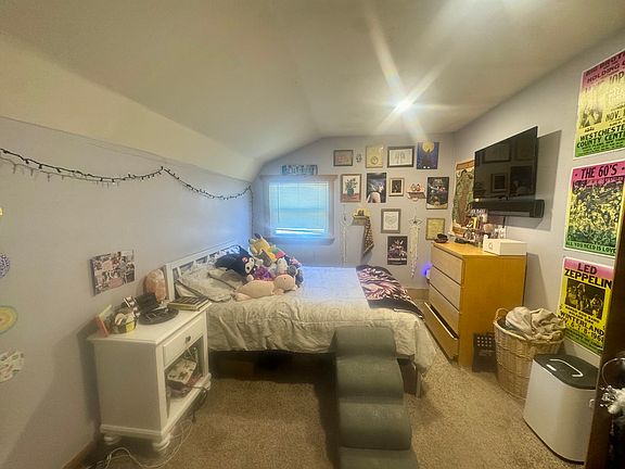 3rd image of 42 Cupola Rd