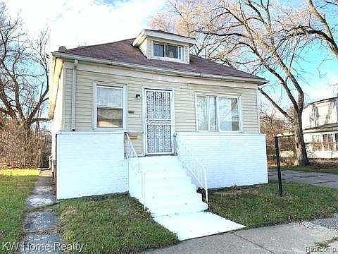 1st image of 17139 Mackay Ave