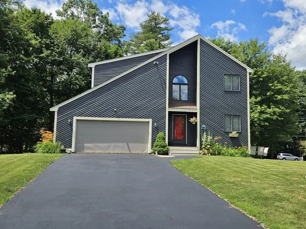 1 Drew Woods Drive #1, Derry, NH 03038