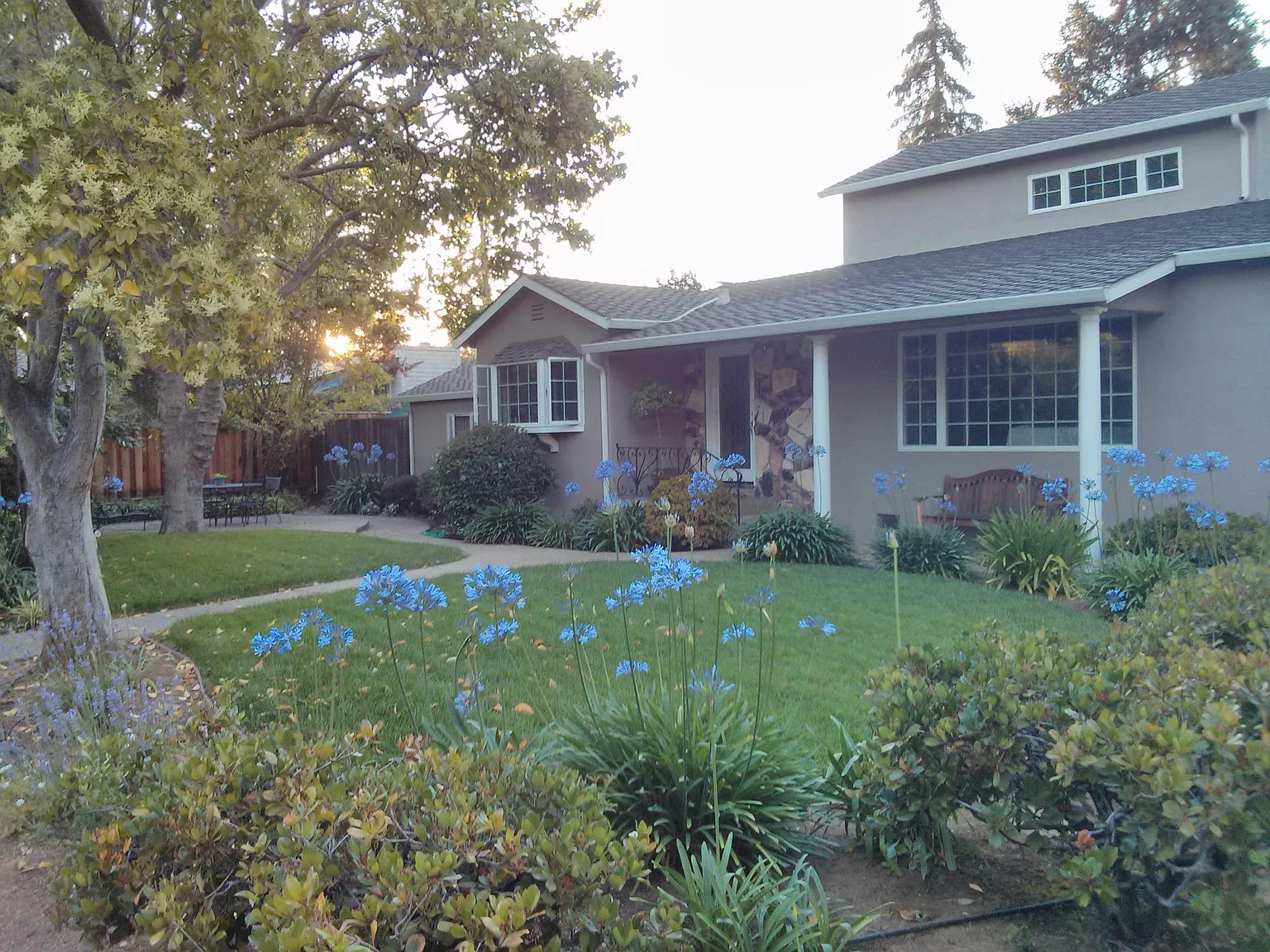 5 bed, 4.5 bath, 3300 sqft, $10,500 — Photo 3