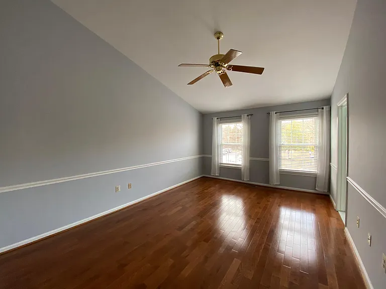 6323 Millwood Ct — Photo 17