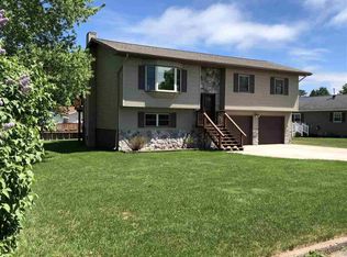 115 S Daisy St, Ishpeming, MI 49849