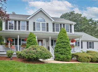 37 Timberland Dr, Lincoln, RI 02865