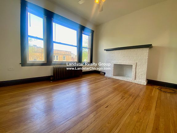 3rd image of 1517 W Waveland Ave #3