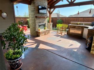 279 Marina Dr, Azle, TX 76020