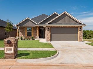 1309 Colonial Ave, Tuttle, OK 73089