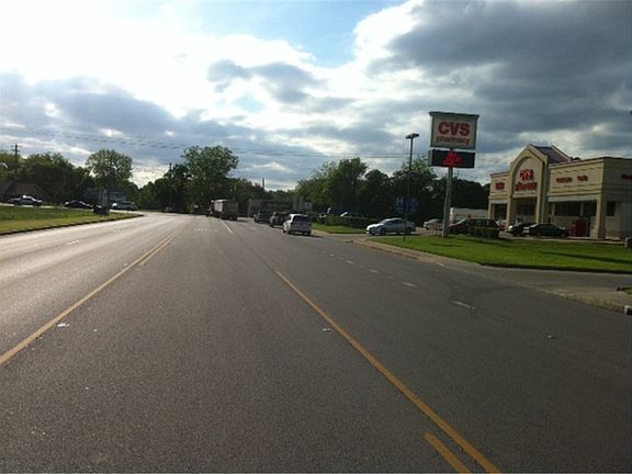 3rd image of 200 W Boling Hwy