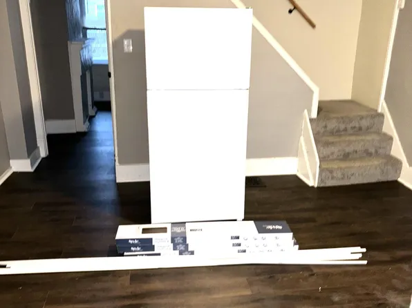 8-26 E 1st Ave, Latrobe, PA 15650