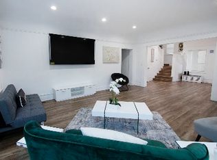 2970 W 11th St, Los Angeles, CA 90006