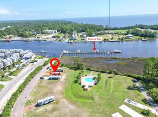 307 Gar Wood Lndg, Carrabelle, FL 32322
