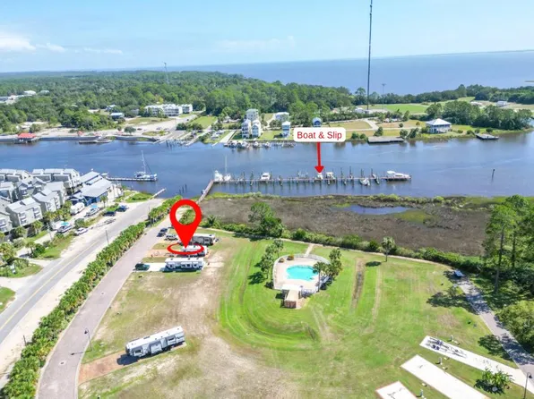 307 Gar Wood Lndg, Carrabelle, FL 32322