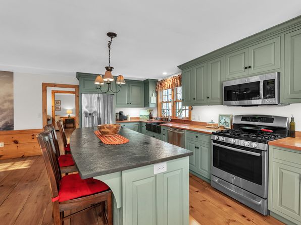 73 Champeaux Rd