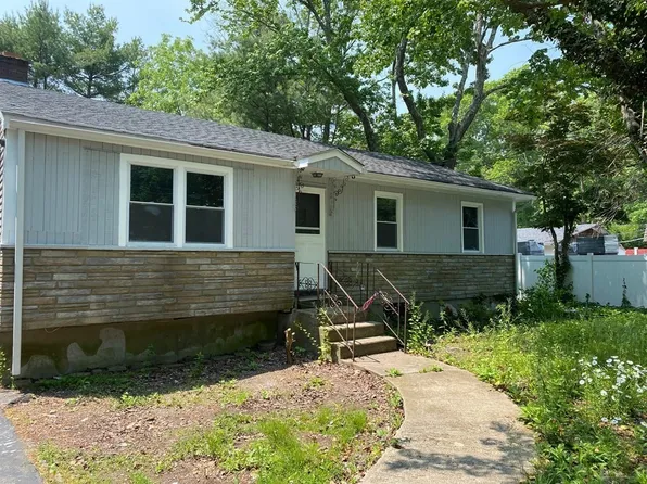 223 Union St, Randolph, MA 02368