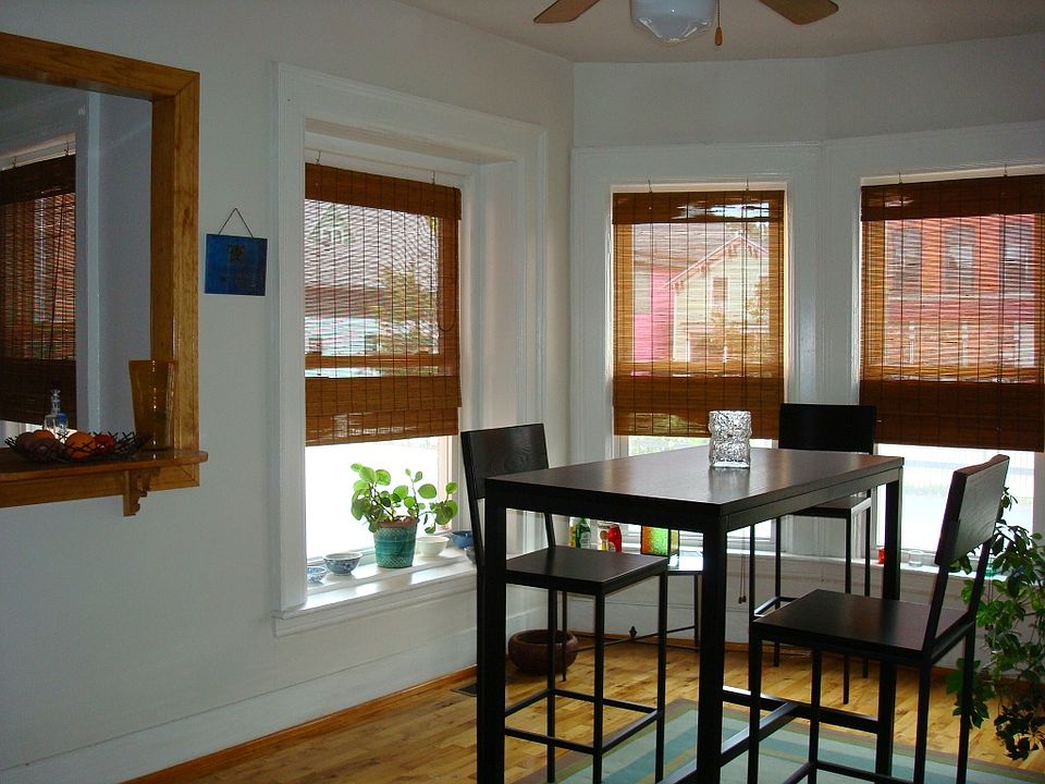 Dining room.