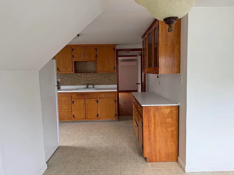 654 Chase Ave #2 — Photo 15
