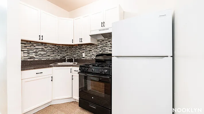 Rented by Nooklyn NYC LLC | media 7