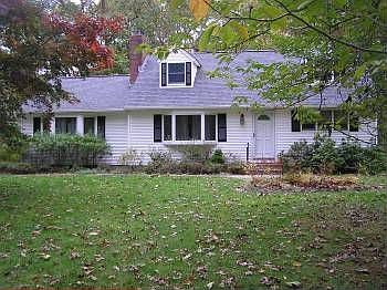 1st image of 33 Chapel Ave
