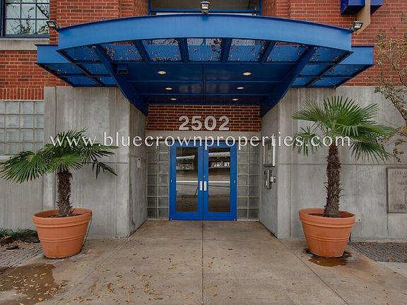 2nd image of 2502 Live Oak St APT 336